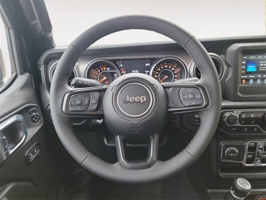2023 Jeep Gladiator Willys 4x4 in Grand Haven, MI - Preferred Auto Dealerships
