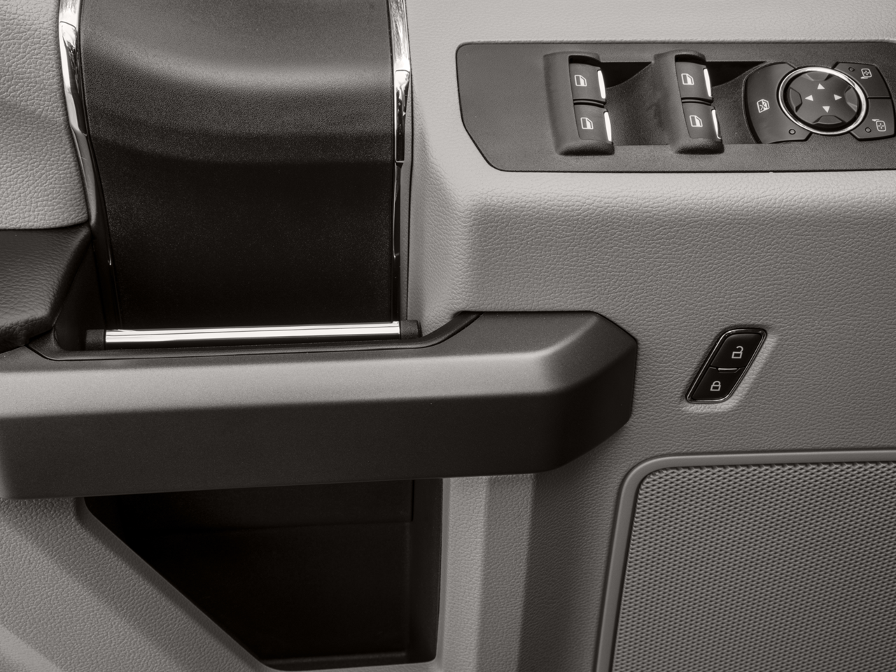 2016 Ford F-150 XLT 5.0 Liter V8 SuperCrew 4WD