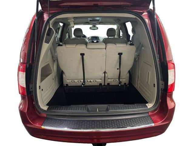 2014 Chrysler Town & Country Touring-L