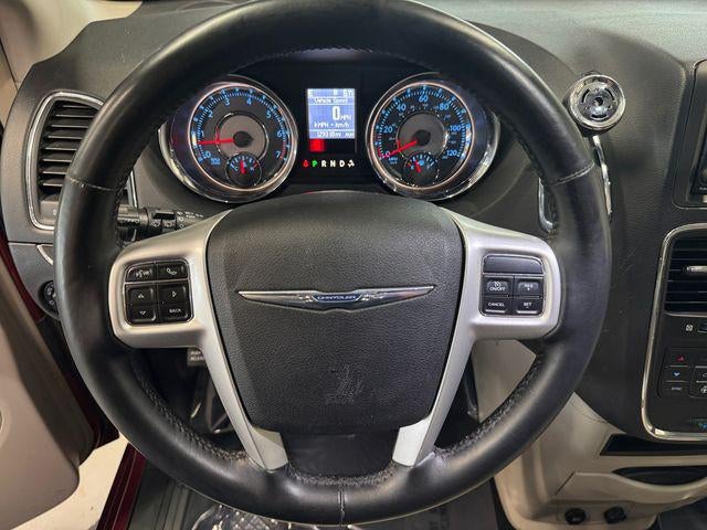 2014 Chrysler Town & Country Touring-L