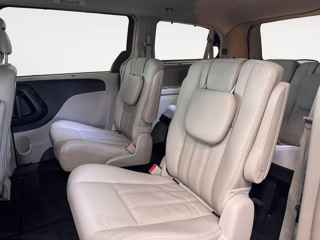 2014 Chrysler Town & Country Touring-L