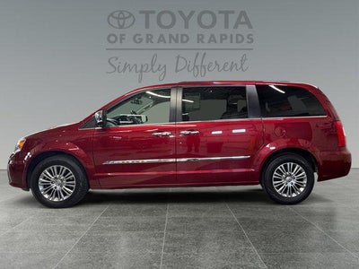 2014 Chrysler Town & Country Touring-L