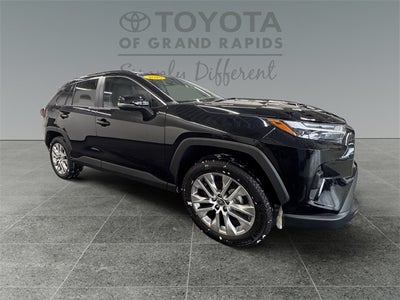 2025 Toyota RAV4 XLE Premium