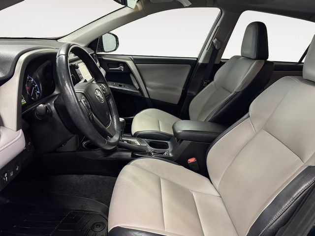 2017 Toyota RAV4 Platinum