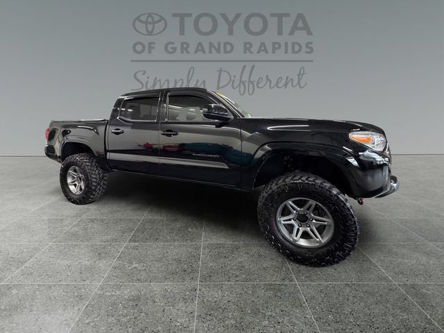 2023 Toyota Tacoma SR V6