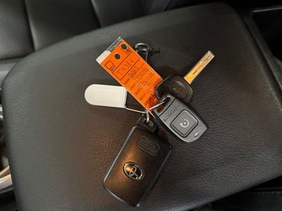 2023 Toyota Tacoma Limited V6