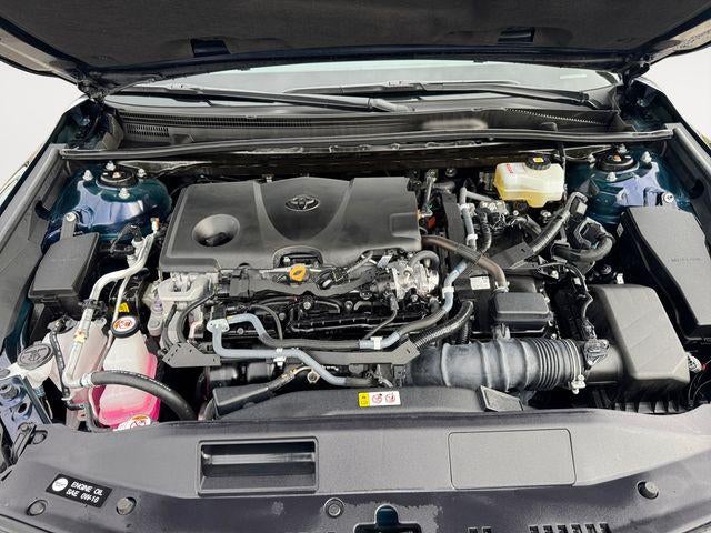2022 Toyota Camry Hybrid XLE