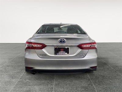 2020 Toyota Camry Hybrid XLE