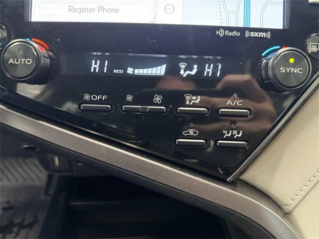 2020 Toyota Camry Hybrid XLE