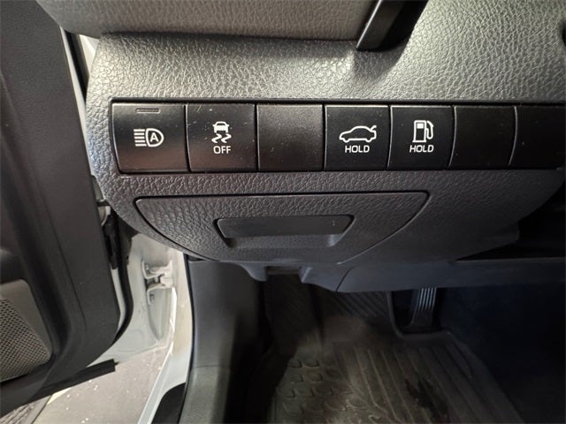 2023 Toyota Camry Hybrid SE