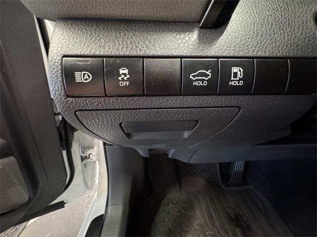 2023 Toyota Camry Hybrid SE