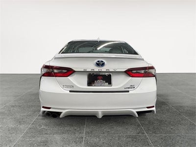 2023 Toyota Camry Hybrid SE