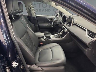 2025 Toyota RAV4 Hybrid XLE Premium