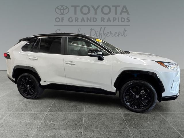 2025 Toyota RAV4 Hybrid XSE