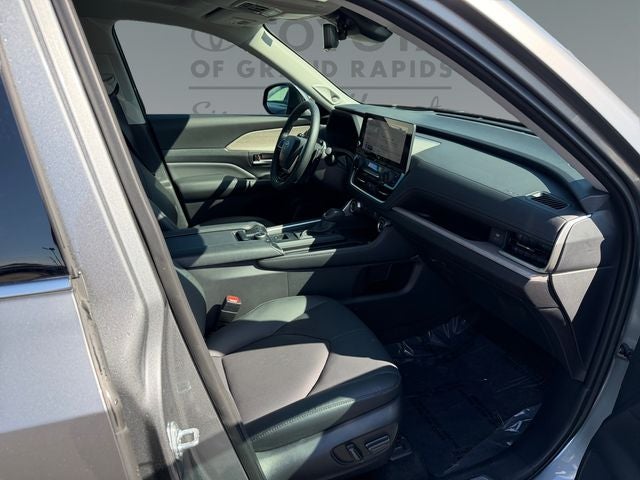 2025 Toyota Grand Highlander Platinum