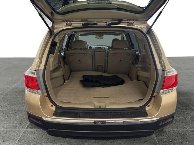 2012 Toyota Highlander SE