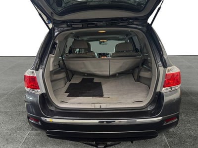 2013 Toyota Highlander SE