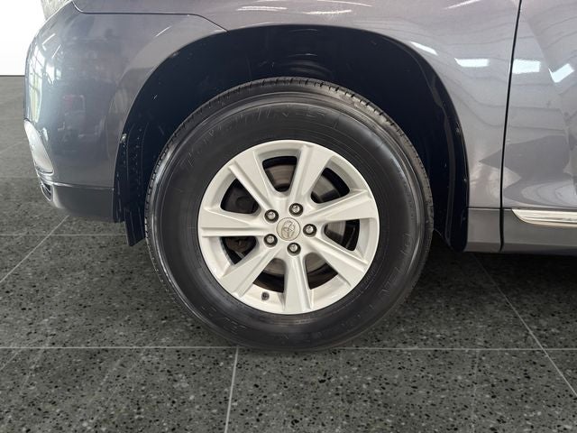 2013 Toyota Highlander SE