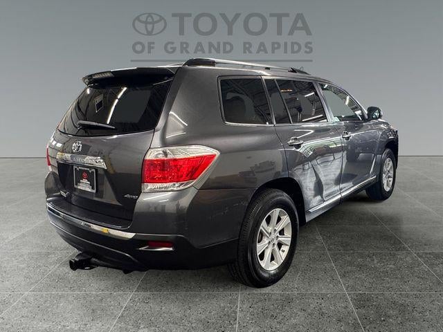 2013 Toyota Highlander SE
