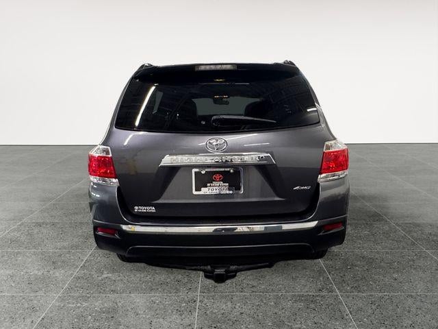 2013 Toyota Highlander SE