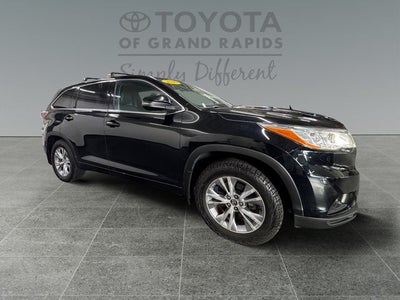 2016 Toyota Highlander LE Plus V6