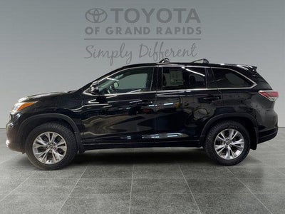 2016 Toyota Highlander LE Plus V6