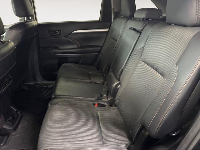 2016 Toyota Highlander LE Plus V6