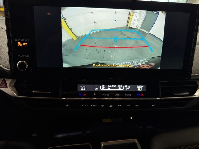 2025 Toyota Sienna Woodland Edition 7 Passenger