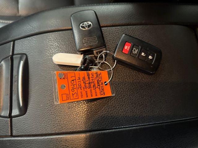 2016 Toyota Highlander Hybrid Limited Platinum