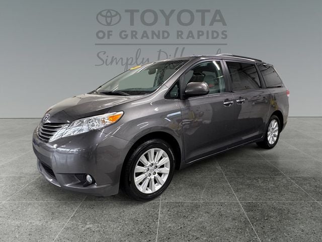 2014 Toyota Sienna XLE 7 Passenger