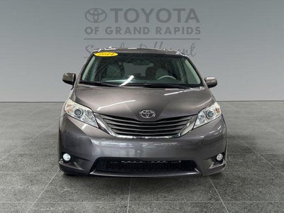 2014 Toyota Sienna XLE 7 Passenger