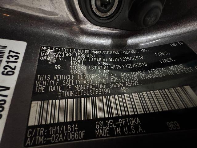 2014 Toyota Sienna XLE 7 Passenger