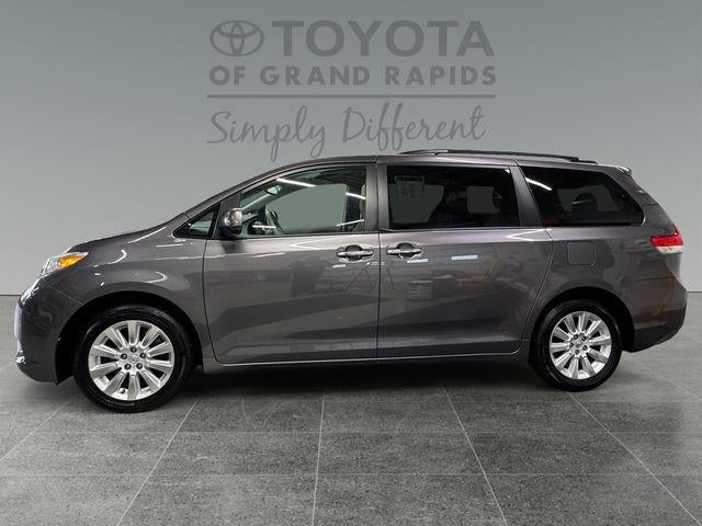 2014 Toyota Sienna XLE 7 Passenger