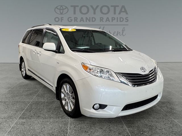 2016 Toyota Sienna XLE Premium 7 Passenger
