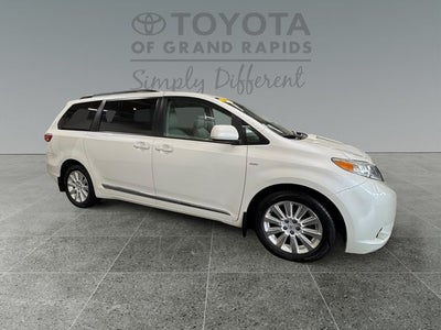 2016 Toyota Sienna XLE Premium 7 Passenger