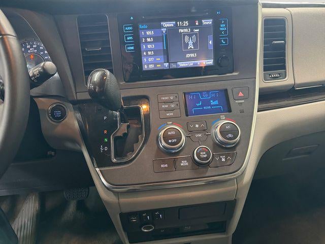 2016 Toyota Sienna XLE Premium 7 Passenger