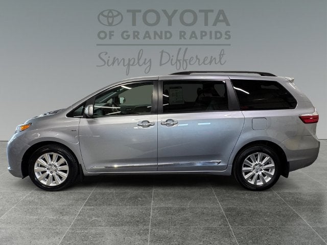 2017 Toyota Sienna XLE 7 Passenger
