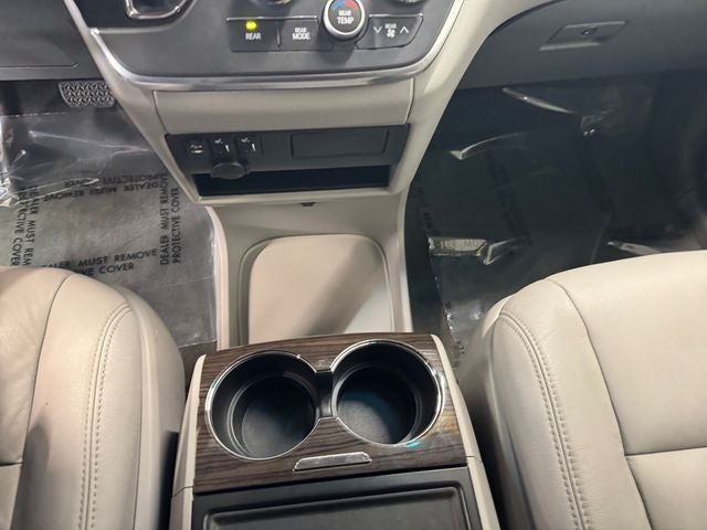 2017 Toyota Sienna XLE 7 Passenger