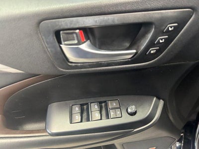 2019 Toyota Highlander Limited Platinum