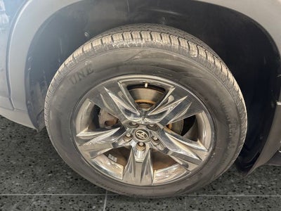 2019 Toyota Highlander Limited Platinum