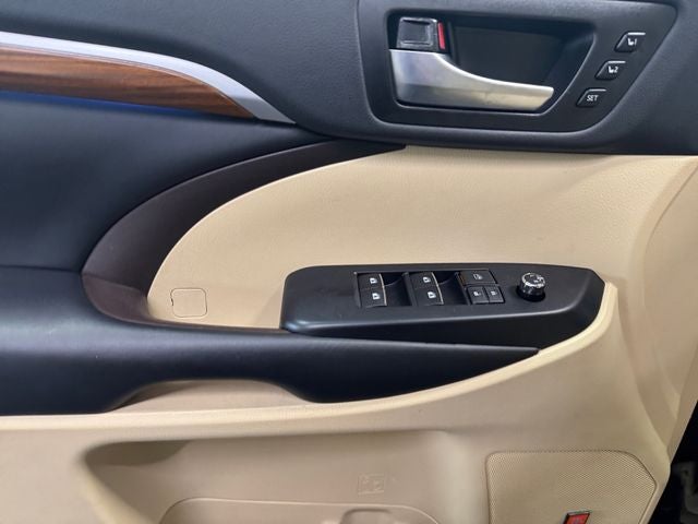 2019 Toyota Highlander Limited Platinum