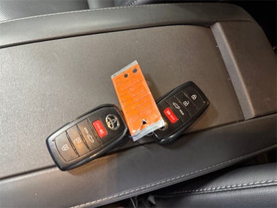 2024 Toyota Highlander Hybrid Platinum