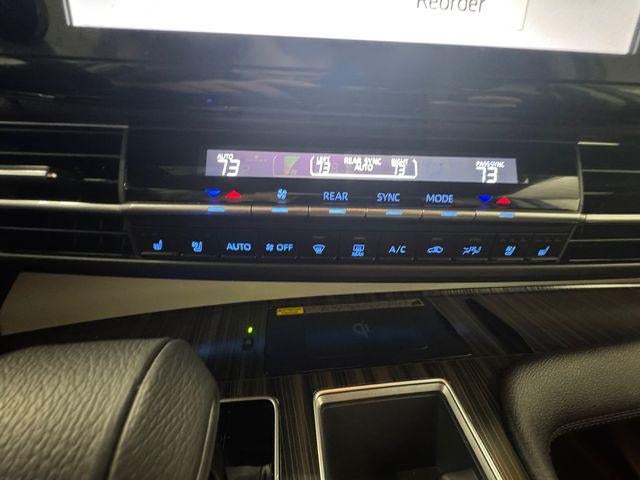 2024 Toyota Sienna Platinum 7 Passenger