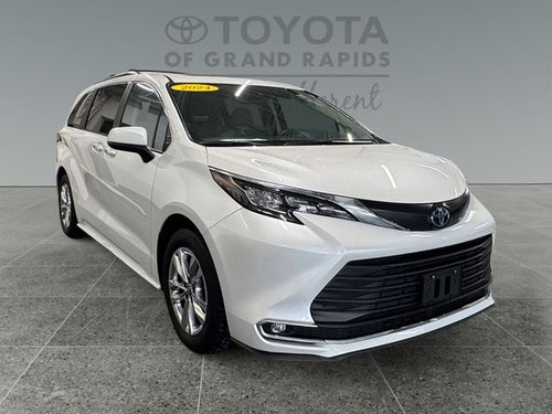 2024 Toyota Sienna XLE 7 Passenger