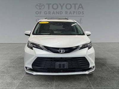 2024 Toyota Sienna XLE 7 Passenger