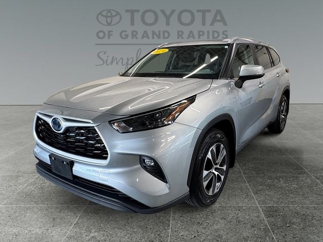 2024 Toyota Highlander Hybrid XLE