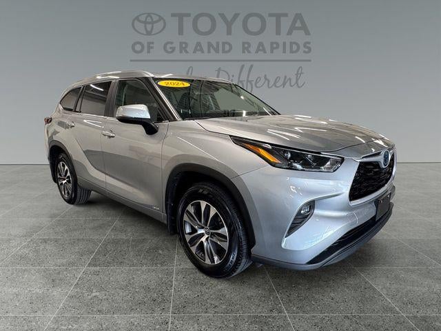2024 Toyota Highlander Hybrid XLE