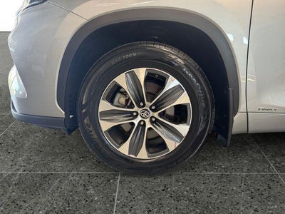 2024 Toyota Highlander Hybrid XLE