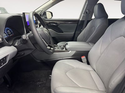 2026 Toyota Highlander Limited