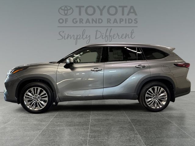 2026 Toyota Highlander Platinum
